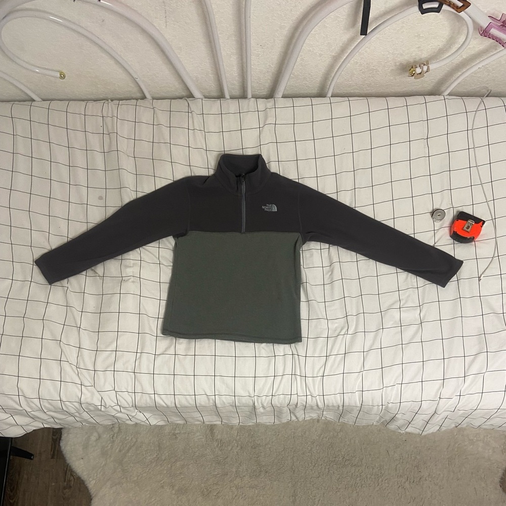 Grey NorthFace Fleece
